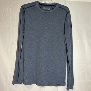 Under Armour mens M work out shirt long sleeve